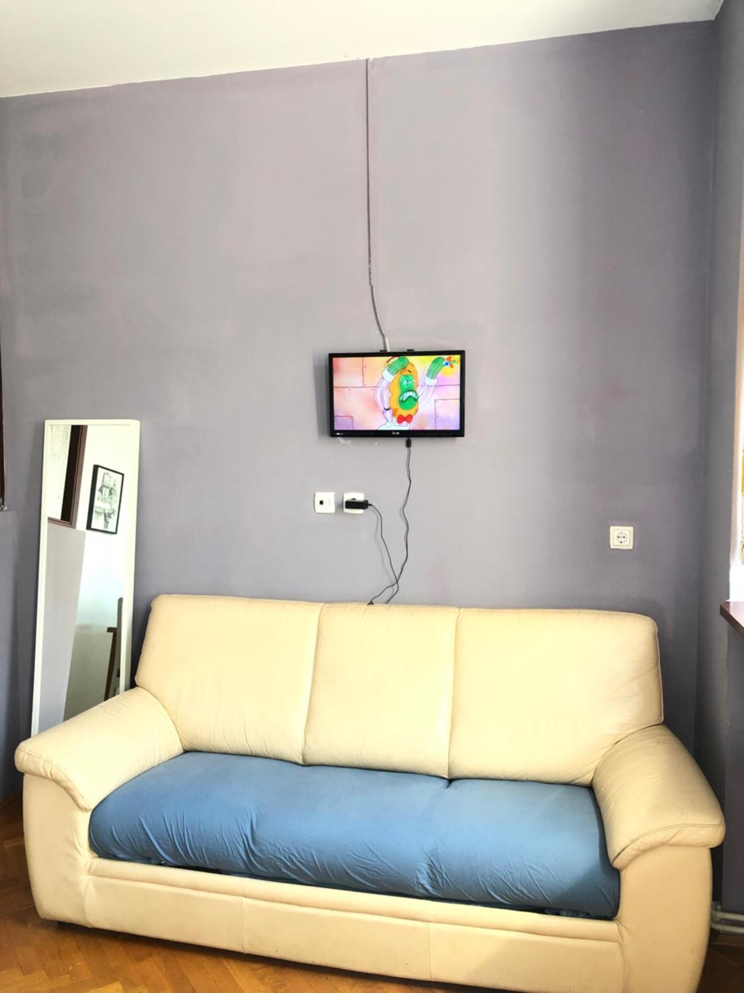 Bishnu Hostel ザグレブ エクステリア 写真